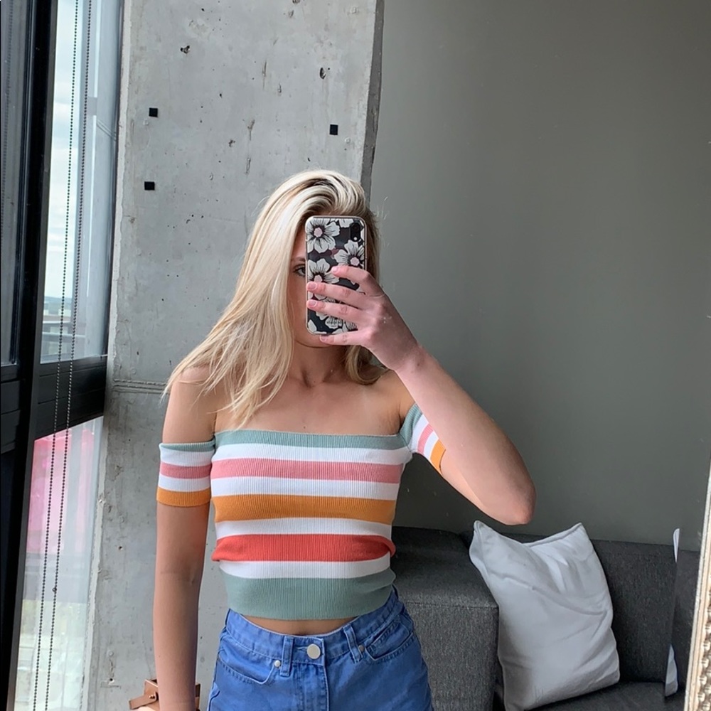 Cropped top